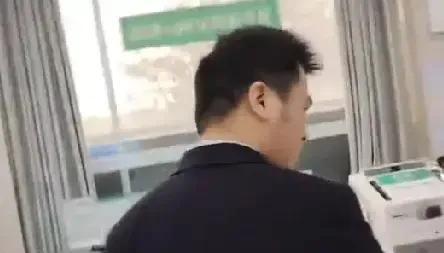 暂停工作全职处理漏水等更多细节！尊龙AG网站农行“高管”道歉了！(图4)