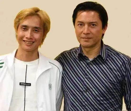 演员“华人之光”尊龙被“炒作大王”毁了凯时尊龙人生就是博从国际巨星沦落为三流(图4)